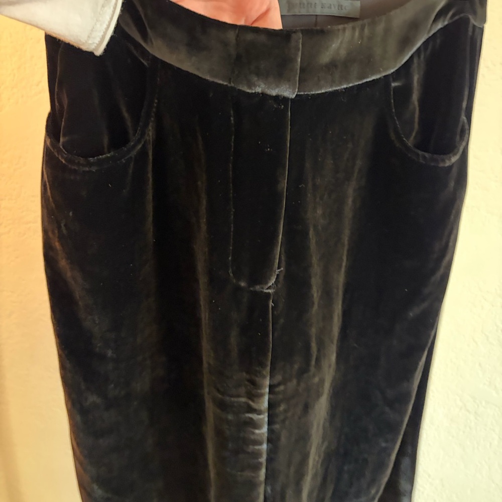 Jenni Kayne Black Velvet Trousers – Luxe Wide Leg – Minimalist Chic - Size 4
